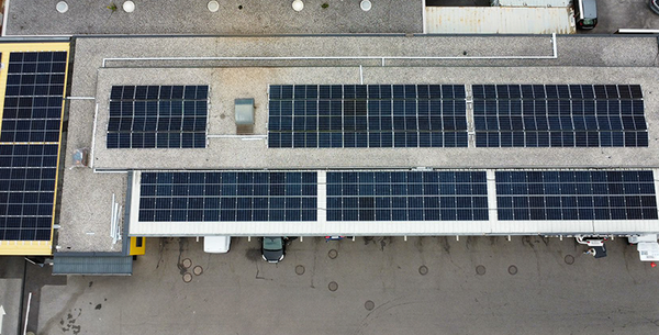 PV-Anlage am Dach der 5-Sterne-Waschstraße